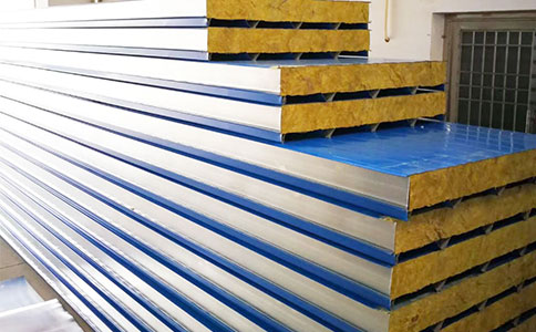 巖棉夾芯板耐高溫的極限是多少？