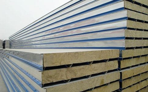 復(fù)合夾芯板的優(yōu)點(diǎn)有哪些體現(xiàn)？